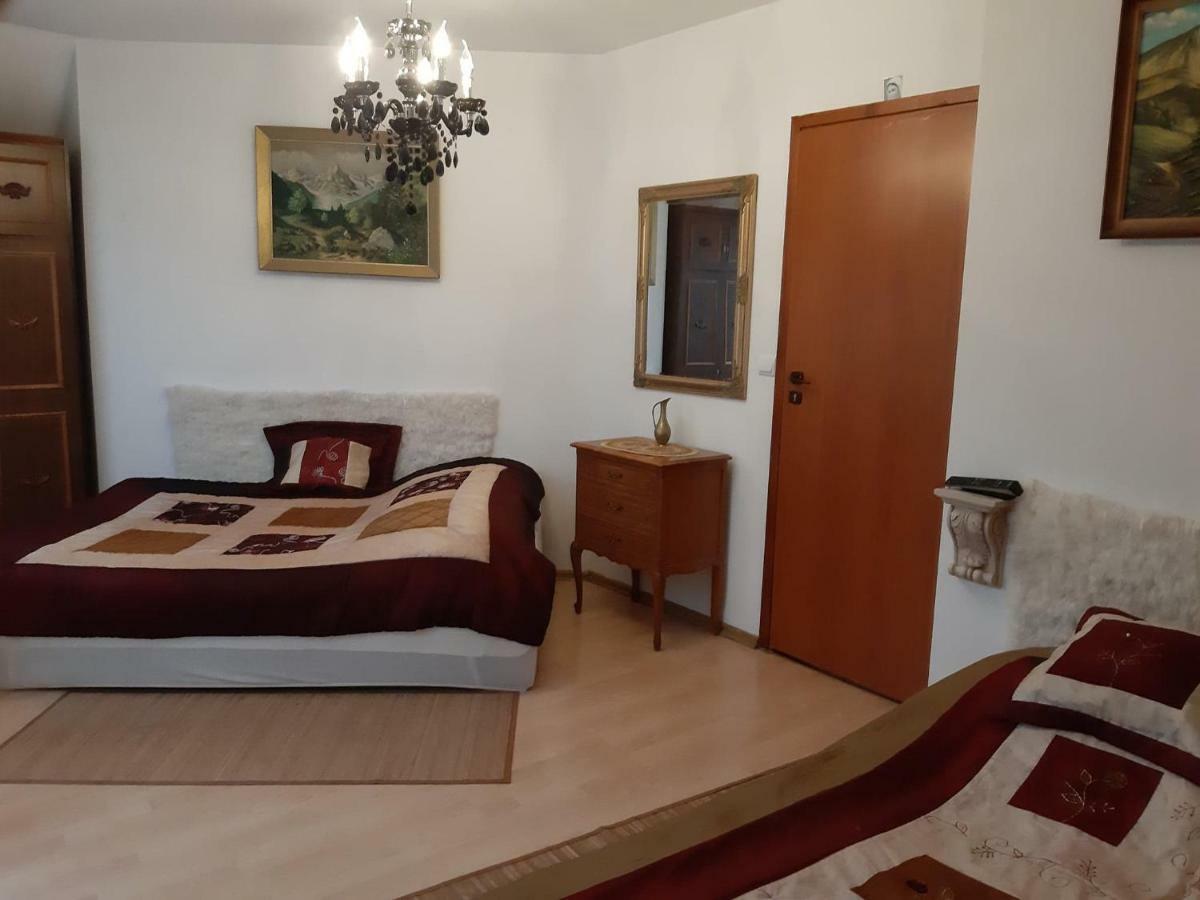 Zajazd Ponikiew - Noclegi Wadowice Exterior foto